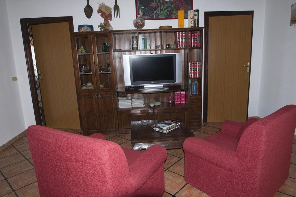Villa Casa Sa Carrubedda SantʼAnna Arresi Zimmer foto